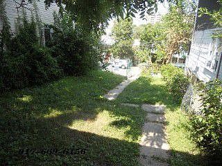 3rd image of 3425 Edson Ave