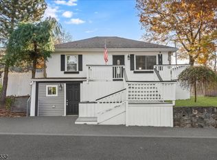 23 Terrence Ave, Lake Hopatcong, NJ 07849