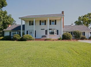 7235 Dutton Rd, Gloucester, VA 23061