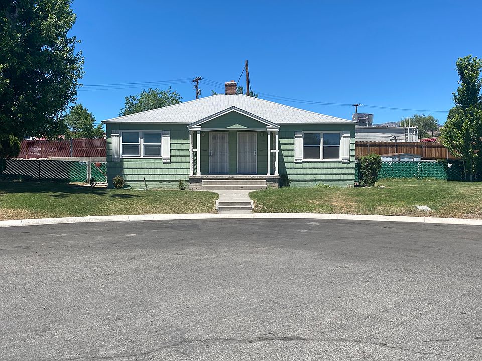 1st image of 70 Arden Cir
