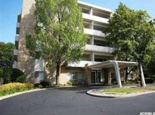 2159 Wooster Rd #12-A, Rocky River, OH 44116