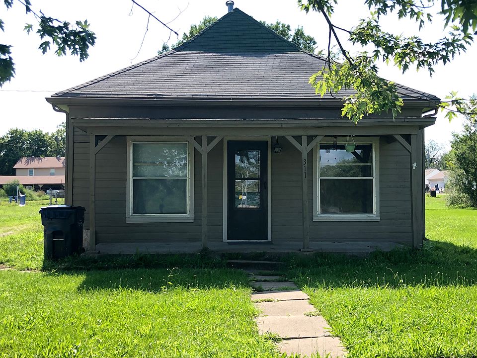 1st image of 311 N 6th St