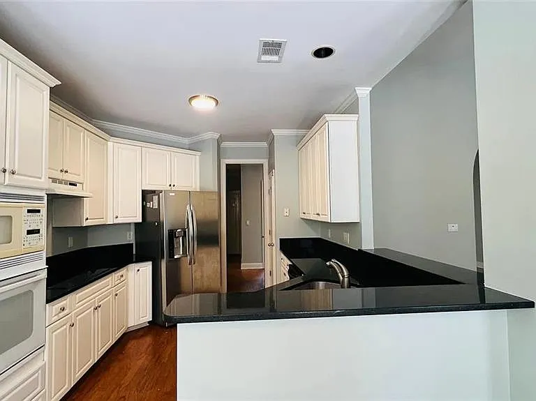 8569 Spring Breeze Ter — Photo 15