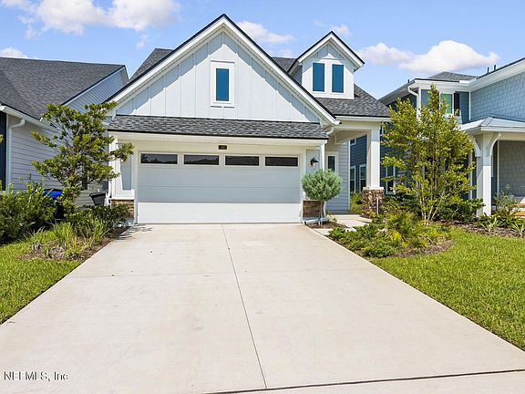 3rd image of 107 ASPENDALE Road