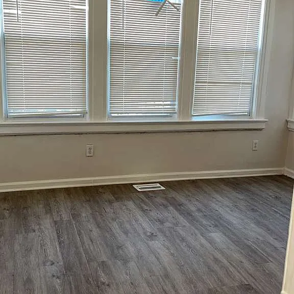86 Mapes Ave #1 — Photo 2