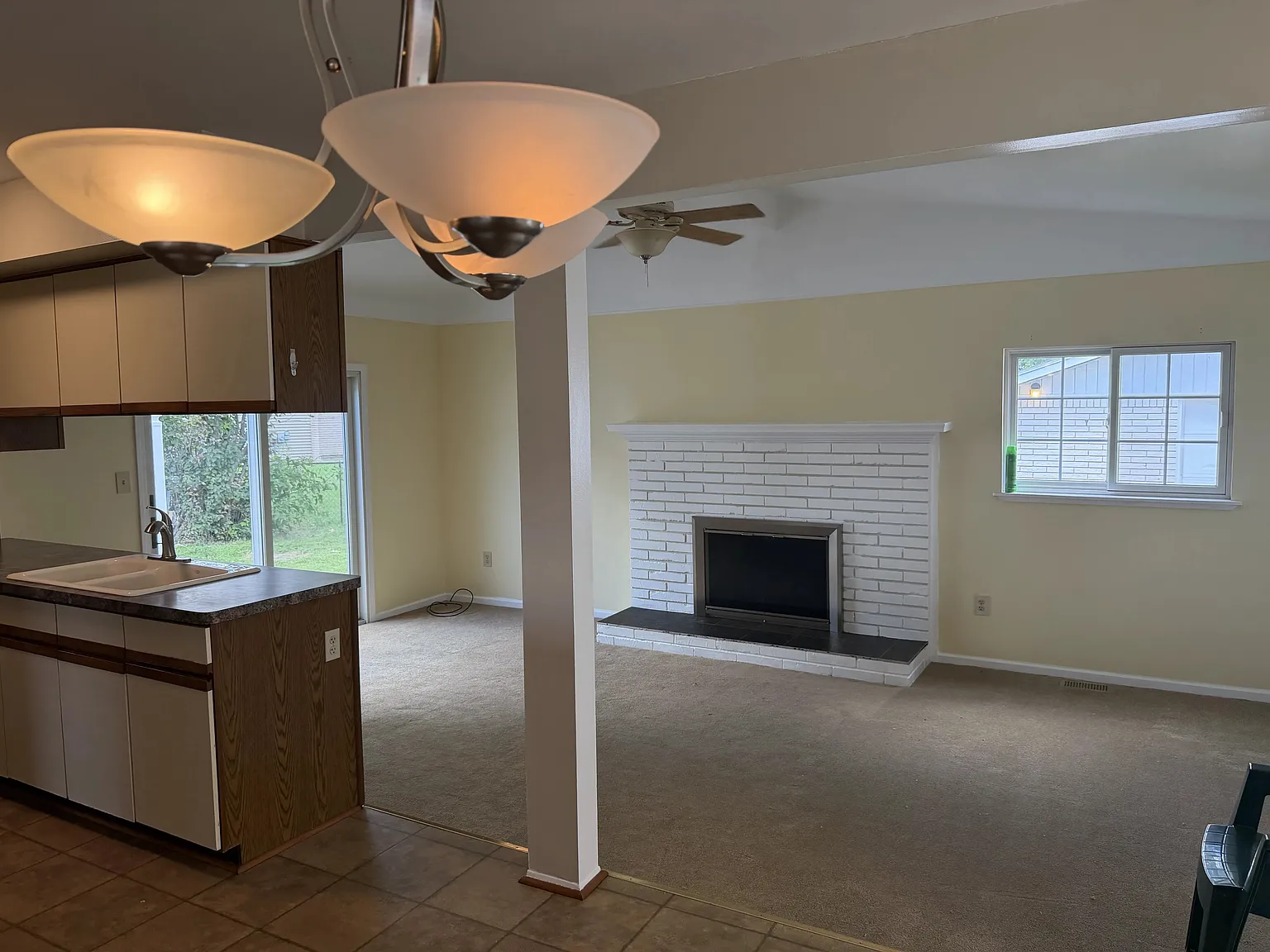3 bed, 1793 sqft, $2,600 — Photo 3
