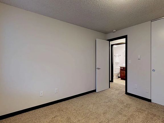 4th image of 160 SW Normandy Rd #3b645da80