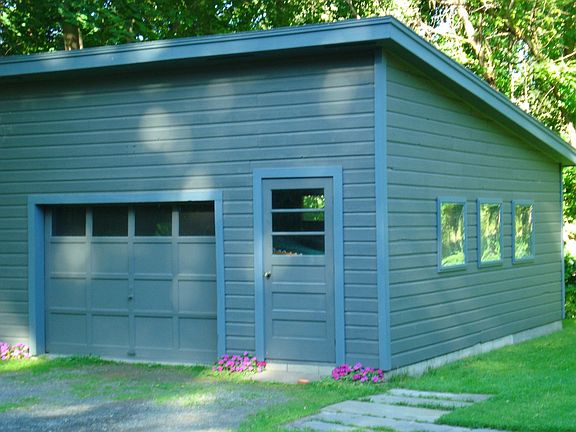 Salt Box Garage 