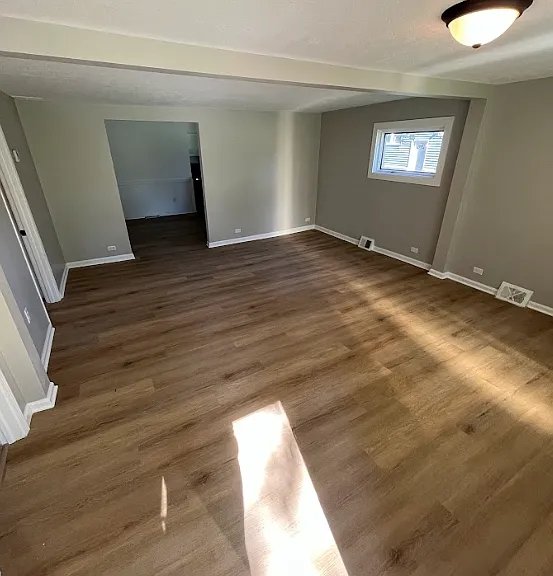 4459 Silverdale Rd — Photo 2