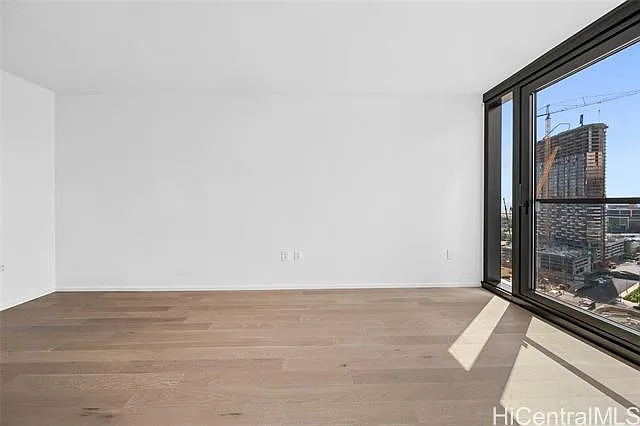 333 Ward Ave #1905 — Photo 7