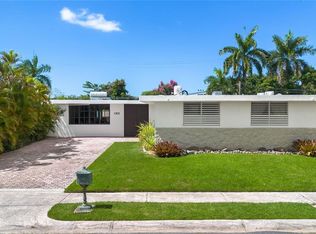 Urb Torrimar Paseo De La Alhambra #1-16, Guaynabo, PR 00966