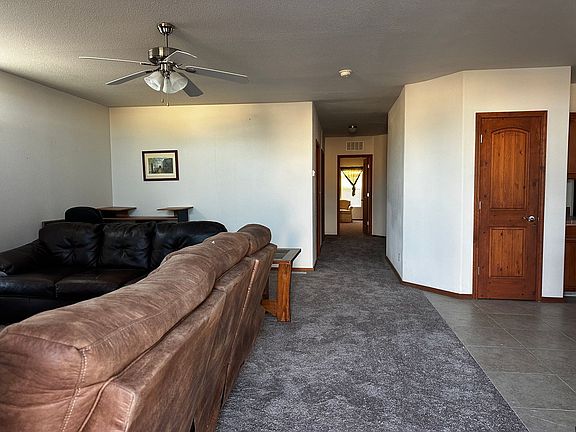 4th image of 10387 S Winter Ave