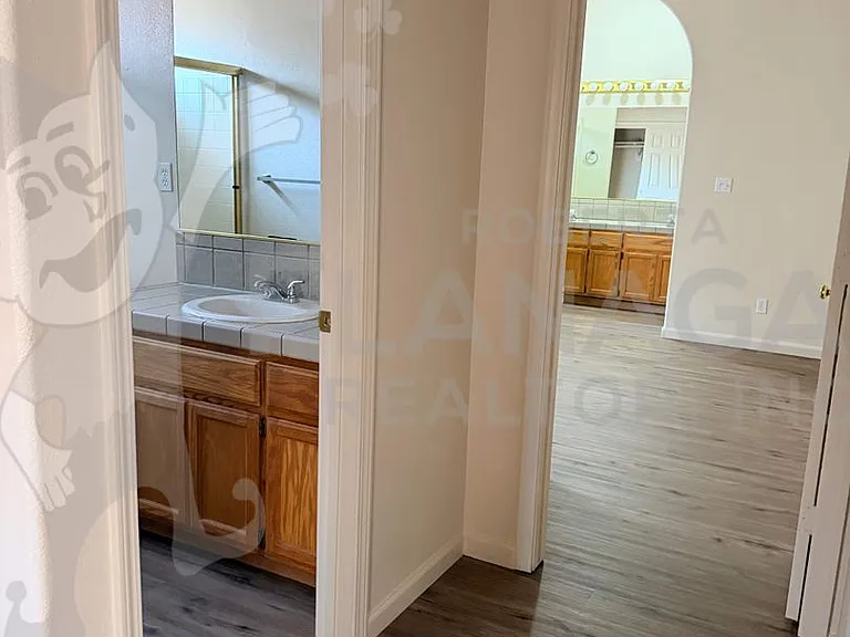 2974 Westminster Ct — Photo 10