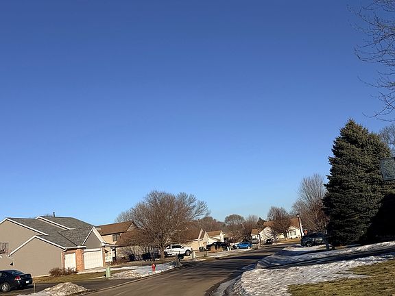 5th image of 16755 Firestone Way