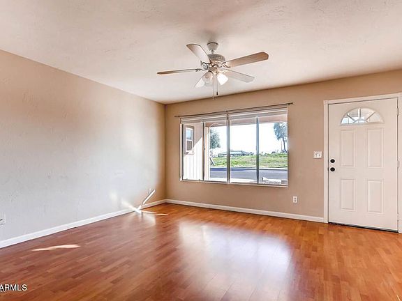 3rd image of 1838 W Pampa Ave