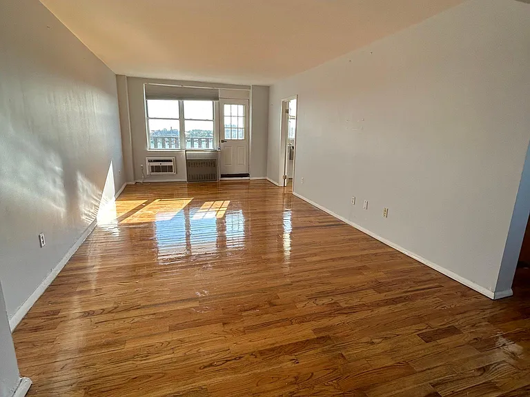 3030 Emmons Ave #5 — Photo 5