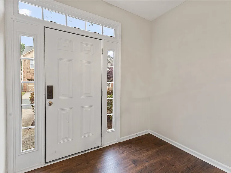 611 Carlton Commons Ln #1 — Photo 8