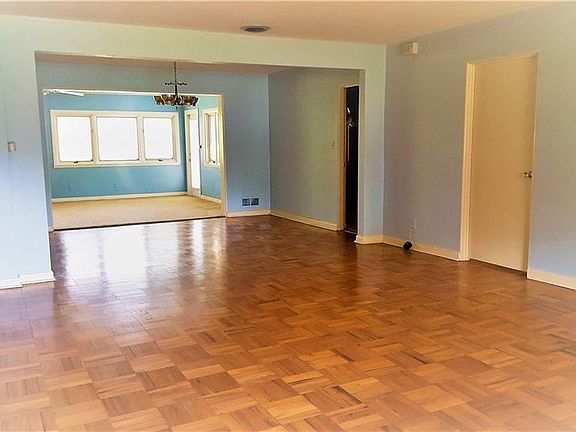 3rd image of 1840 Winchester Dr