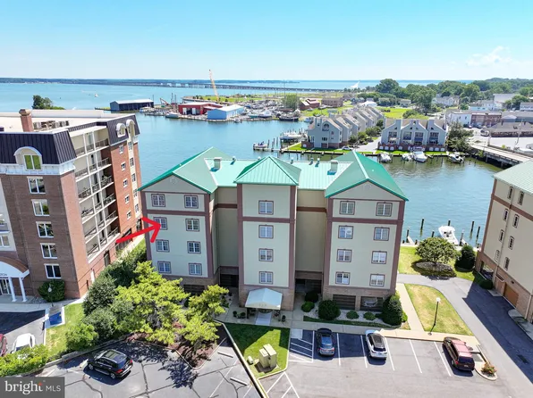 302 Academy St APT 301-A, Cambridge, MD 21613