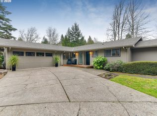 6735 SW Parkwest Ln, Portland, OR 97225