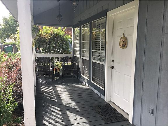 3rd image of 424 Cedarwood Dr #424