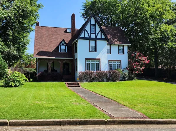 825 Glenwood Ter, Anniston, AL 36207