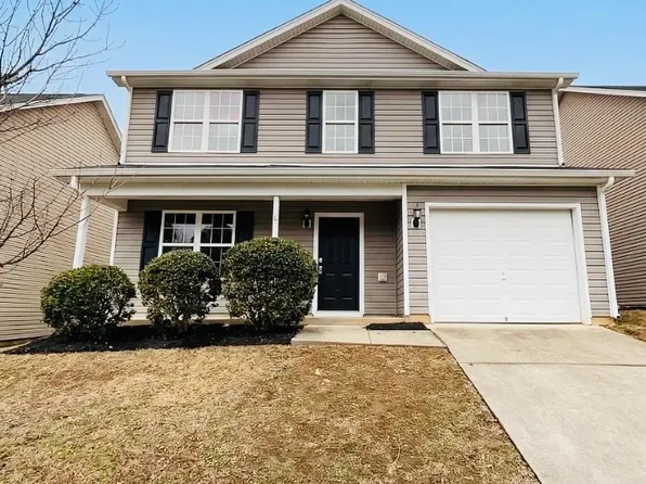 2812 Erinridge Rd, Raleigh, NC 27610