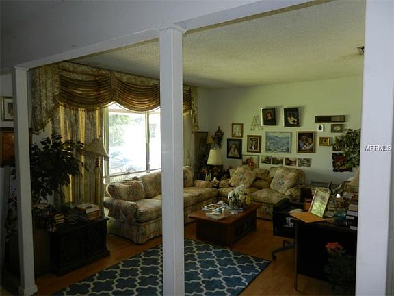 2nd image of 7001 Shenandoah Ct