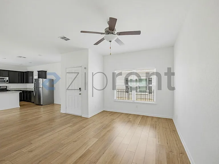 10843 Emerick St — Photo 5