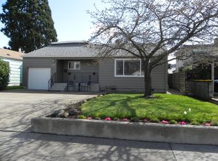 1629 F St, Springfield, OR 97477