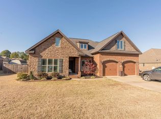 1121 Bent Tree Ln, Searcy, AR 72143