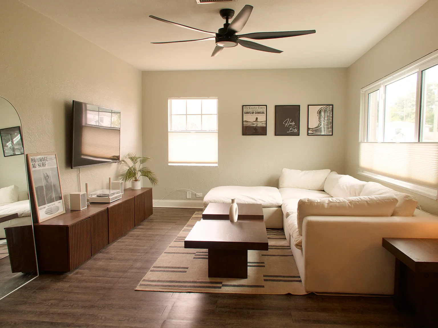 3 bed, 1112 sqft, $3,500 — Photo 1