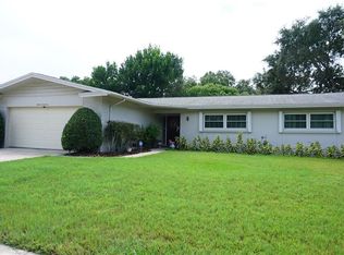 1665 Souvenir Dr, Clearwater, FL 33755