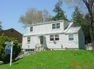 37 Circle St, Norwalk, CT 06854