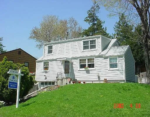 37 Circle (off Brooklawn) Street photo 1