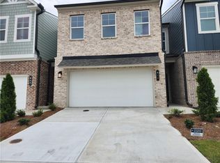 848 Leraes Way, Loganville, GA 30052