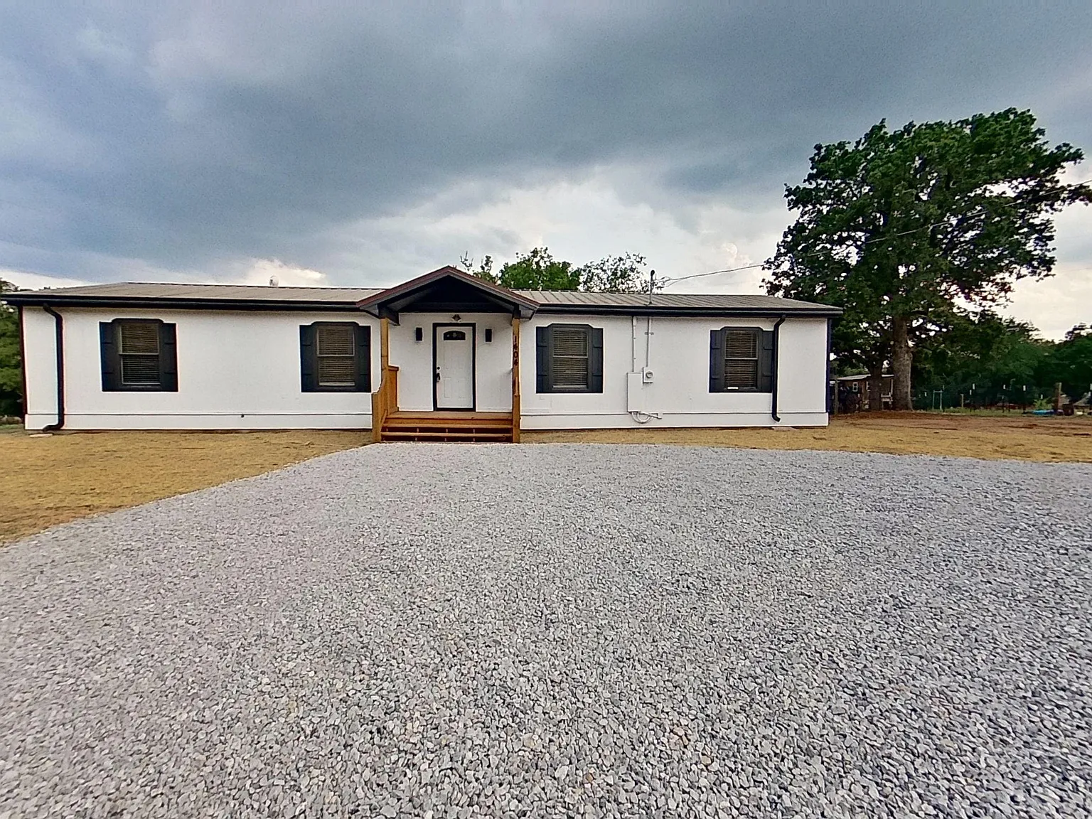 4 bed, 1536 sqft, $1,950 — Photo 2