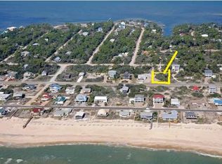 1033 W Gulf Beach Dr, Eastpoint, FL 32328