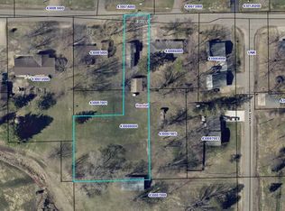 116 E 4th St, Randall, MN 56475