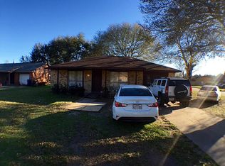 737 Pine Ter, Prairie View, TX 77445
