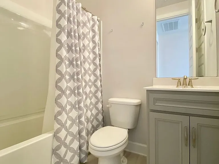 502 Doxford Dr — Photo 16