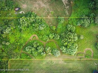 15930 Peacock Rd, Haslett, MI 48840