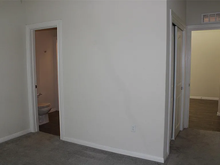 13902 Ilex Dr — Photo 12