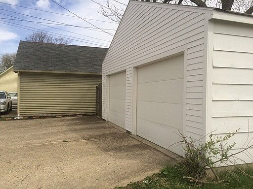 5th image of 789 Hamlet St #16865186