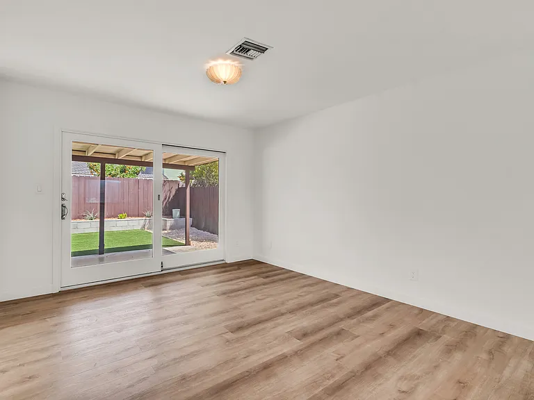 4820 Cobb Dr — Photo 16