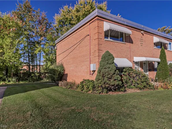 1532 Severn Ln, Wickliffe, OH 44092