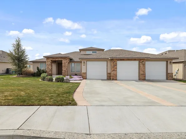 2883 Riverbend Dr, Richland, WA 99354
