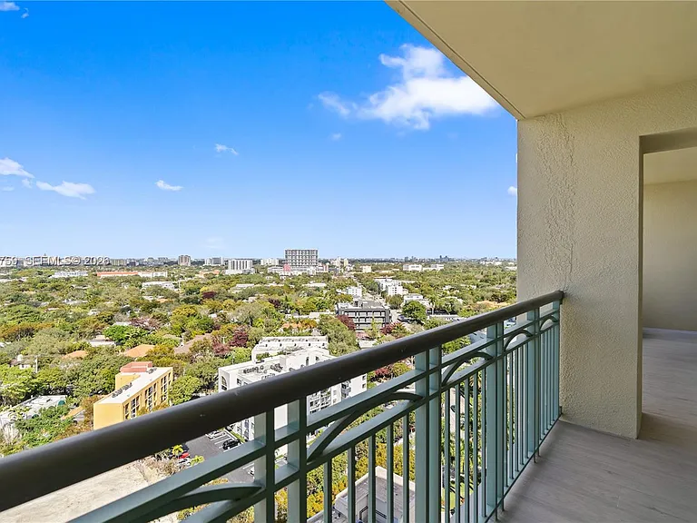 3350 SW 27th Ave #1806 — Photo 28