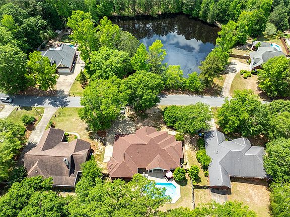 3rd image of 409 Lee Road 2099