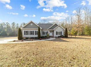 3748 Bachelor Creek Rd, Asheboro, NC 27205